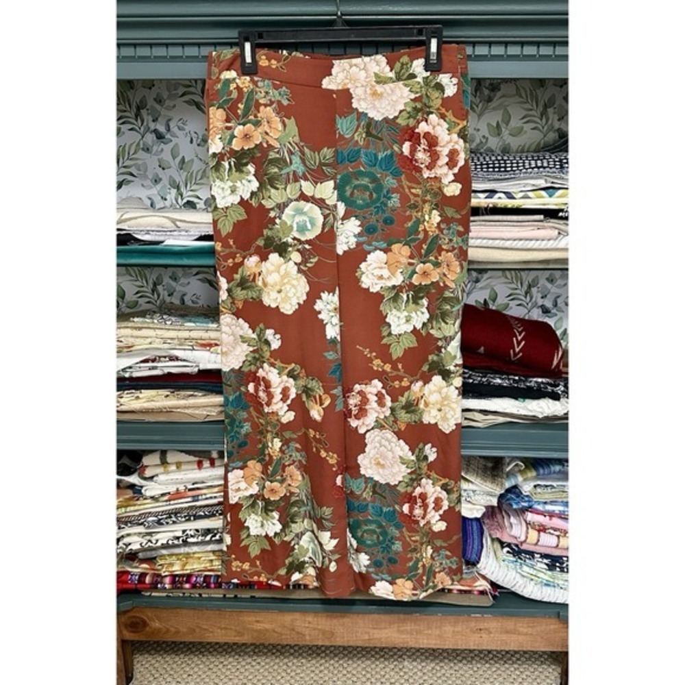 Chico's Wide Leg Pants Size 1 US Pull On Floral Rust multi